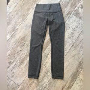 Lululemon Athletica size 4